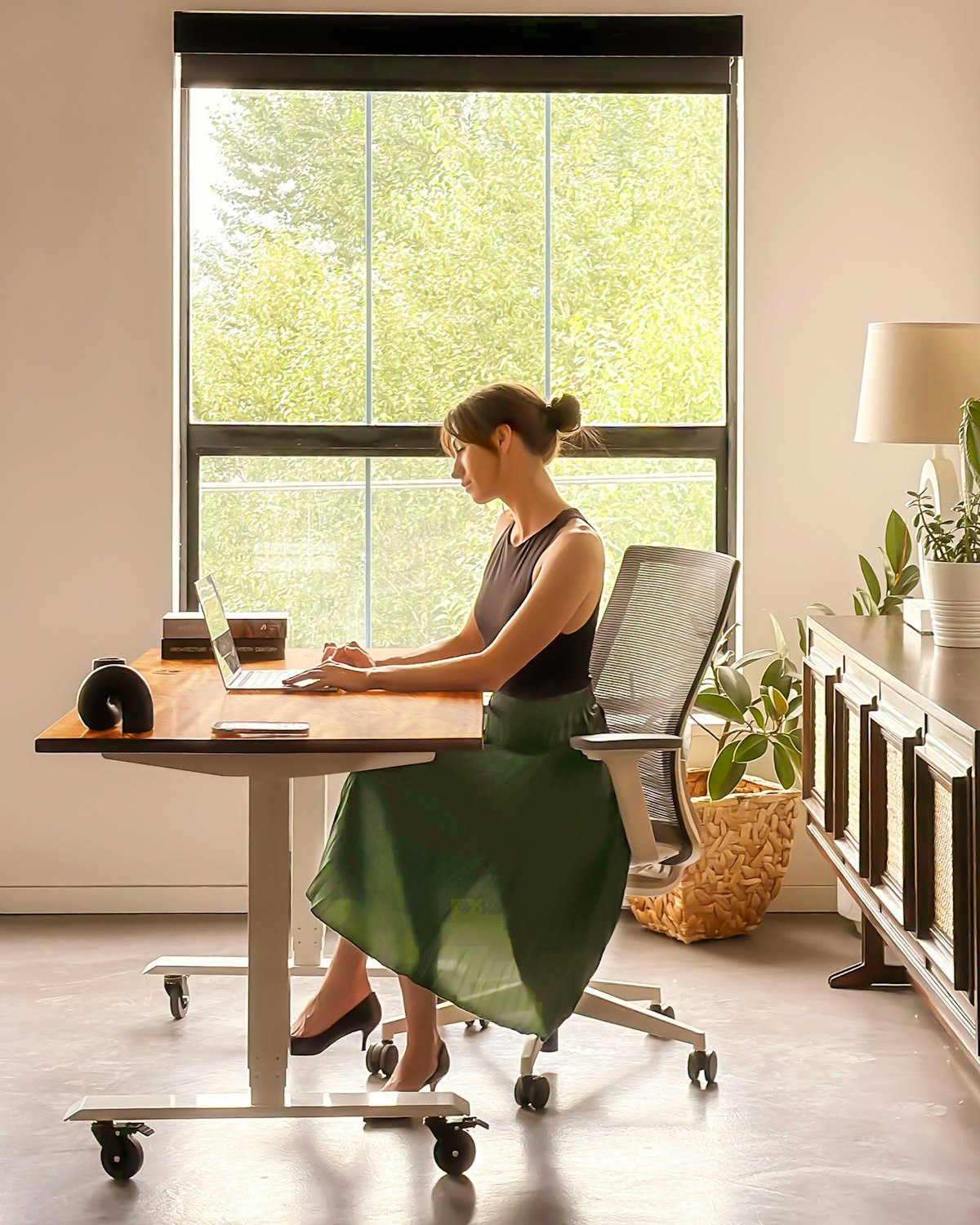 Plano técnico anatómico de silla ergonómica corporativa